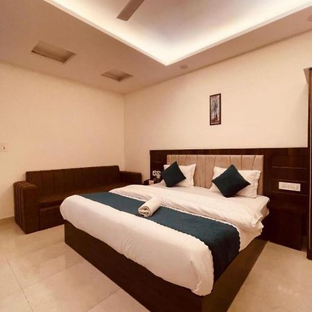 Hotel Rudra Residency Near Railway Station Mathura Εξωτερικό φωτογραφία